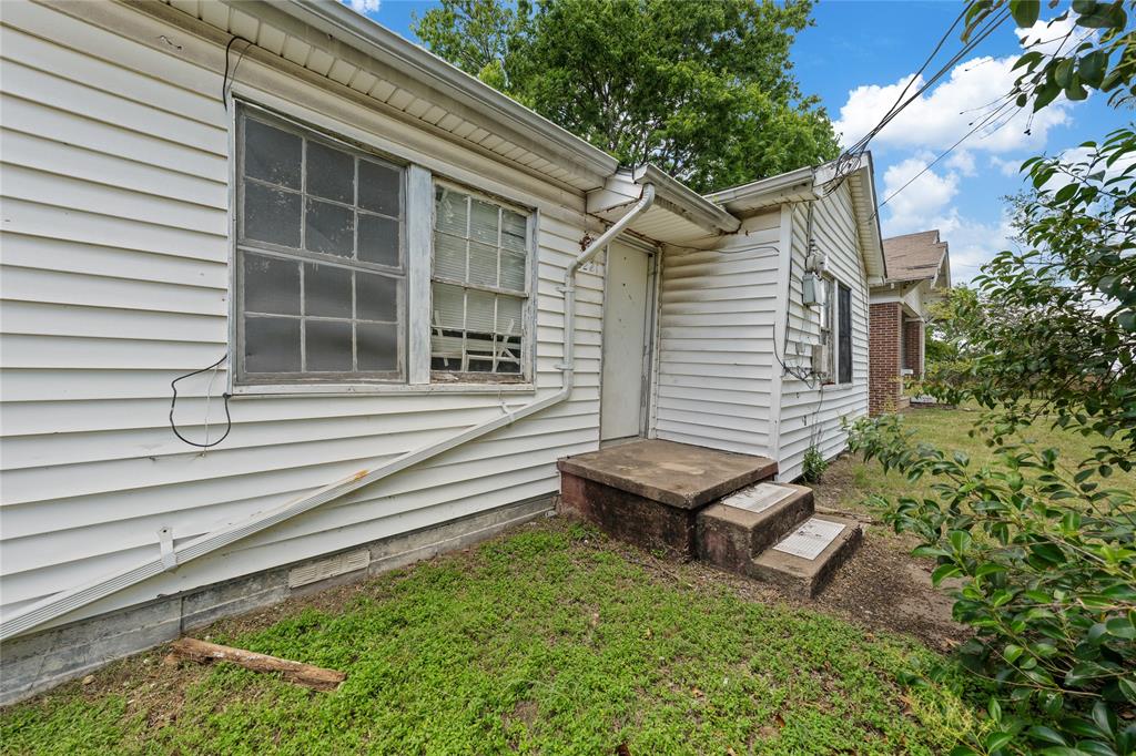 Bell J D - Residential