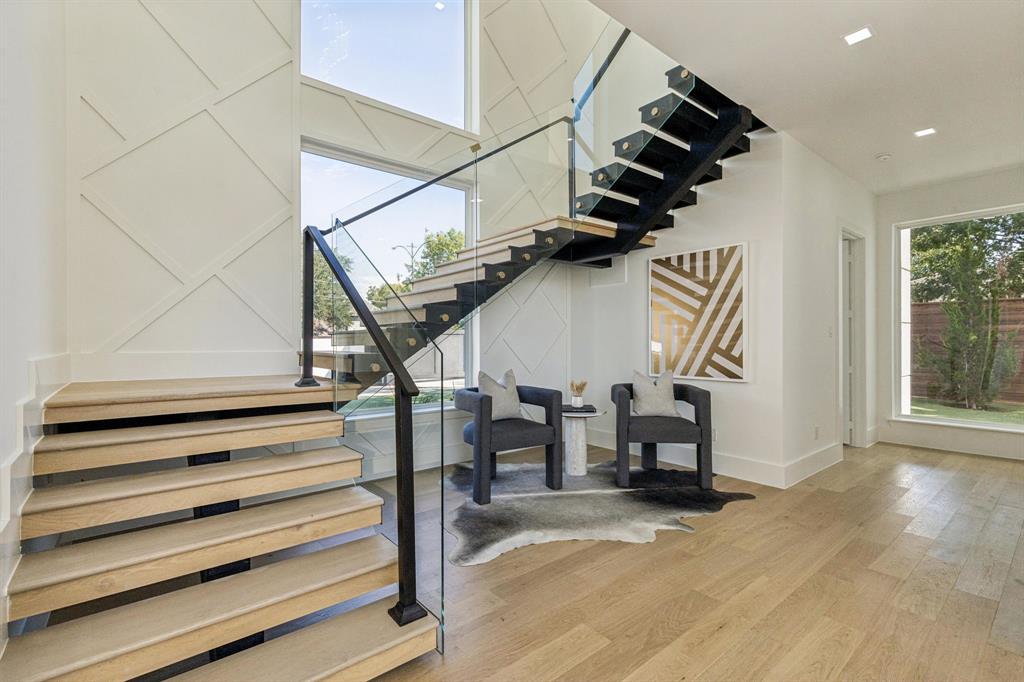 Biglot - Residential