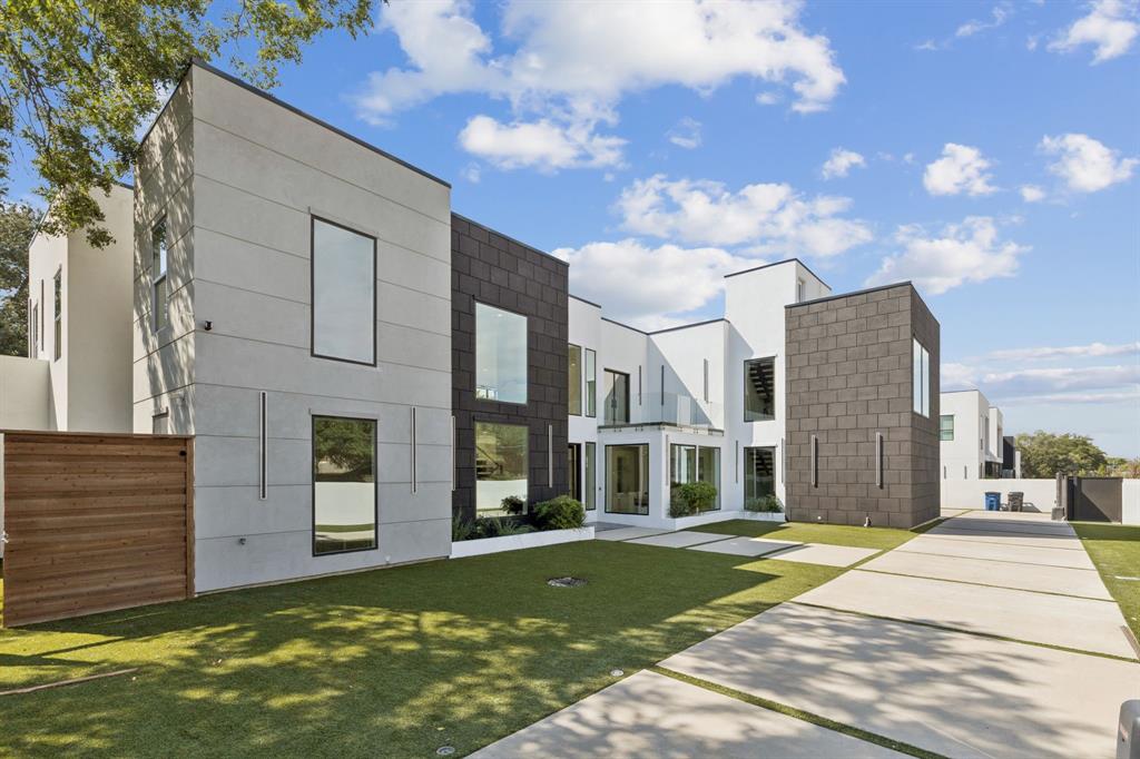 Biglot - Residential