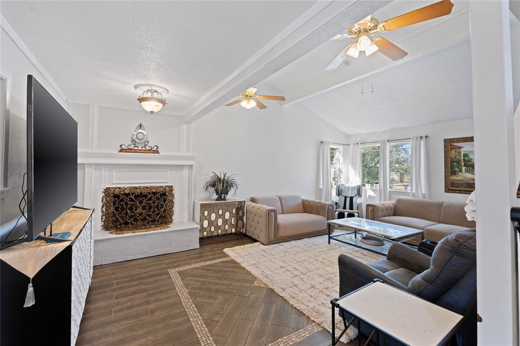 Lake Country Estates Add - Residential