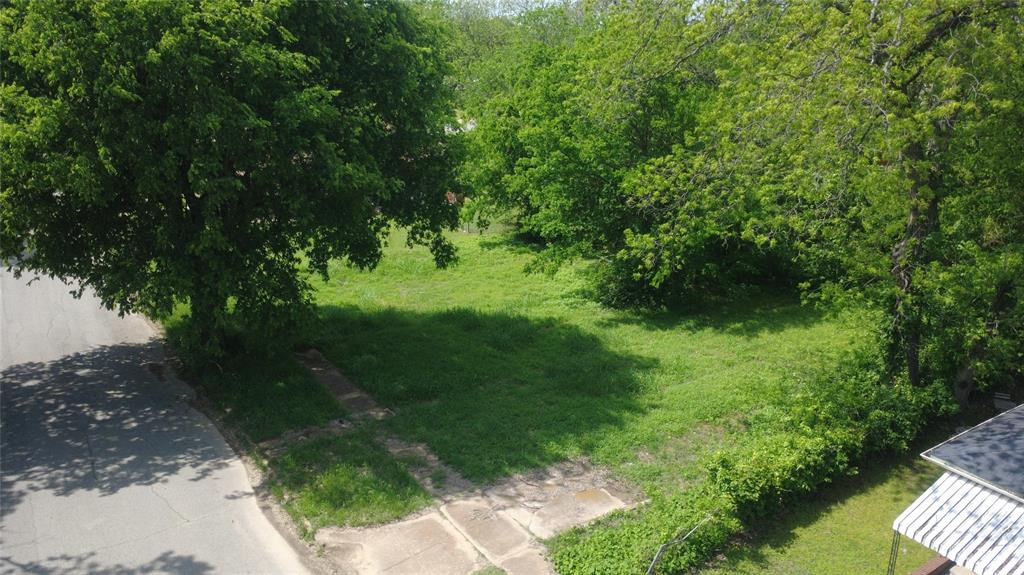 Build your future dream home on this spacious lot located at 611 W Johnson St in Denison! This property offers a great opportunity to own land in an established neighborhood with convenient access to local schools, shopping, and dining. Whether you're looking to build now or invest for the future, this lot provides flexibility and potential.

Utilities are nearby (buyer to verify), and the level terrain makes it ideal for a variety of building options. Enjoy the charm of Denison living while still being just a short drive from Sherman and Lake Texoma.

Don’t miss your chance to secure a great piece of land in a growing area—bring your builder and your vision!