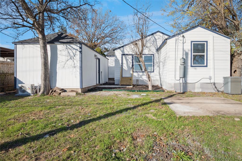 ROLAND HILLS - Residential