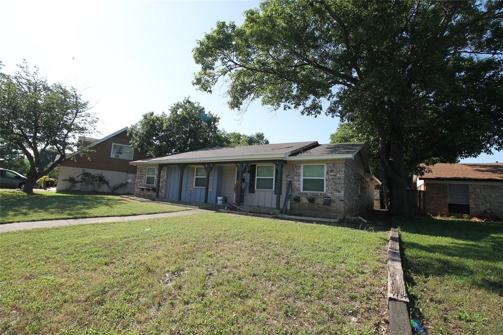 Welcome to this freshly updated 3-bedroom, 2-bath home in the heart of Irving. Featuring an open-concept living and dining area, this home offers a bright and inviting layout with engineered wood flooring throughout. Recent updates include fresh interior paint, renovated kitchen and bathrooms with modern finishes, and a clean, well-maintained interior ready for immediate move-in. Additional highlights include a separate laundry room, rear-entry two-car garage, fully fenced backyard, and convenient access to shopping, dining, schools, and major highways.