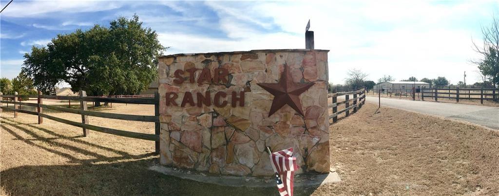 Flat and buildable lot with underground utilities. No mobile homes. All the restrictions and improvements go thru the HOA. The lake is close and so are the marinas. Minimum Square Footage Requirement is 1800 square feet.