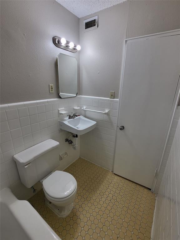Chamberlain Arlington Heights 1st - Residential Lease