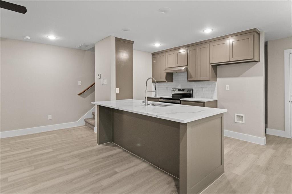 Diamond Hill - Residential Income