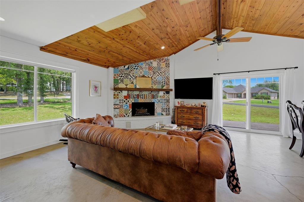 Lake Kiowa - Residential