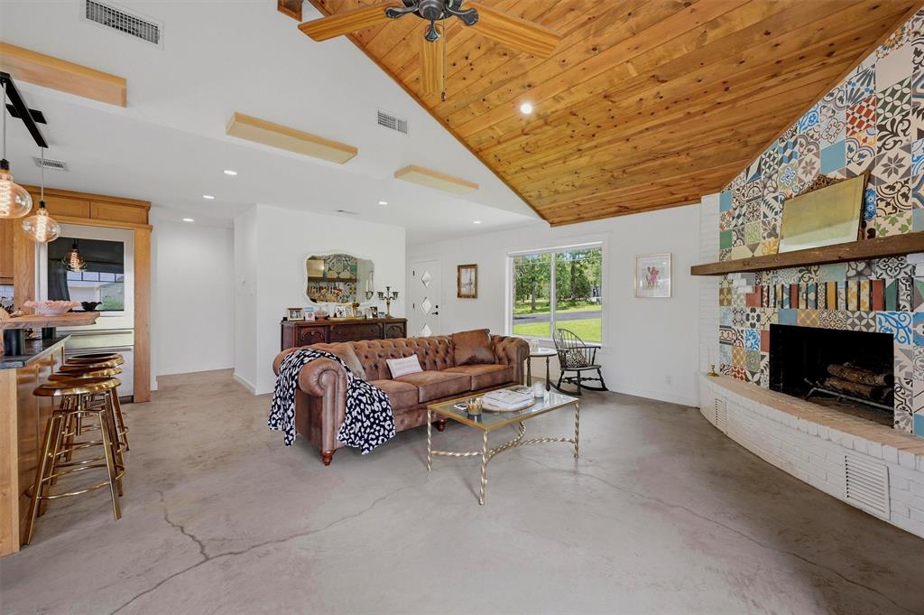 Lake Kiowa - Residential