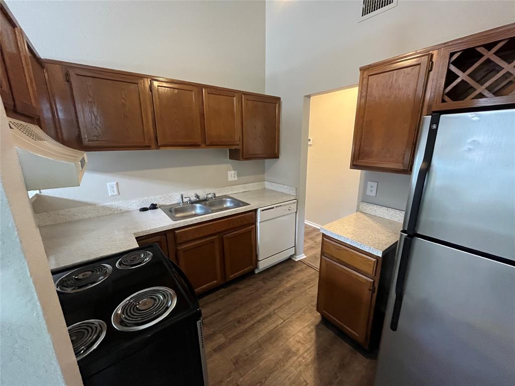Highland Vista Estates - Residential Lease