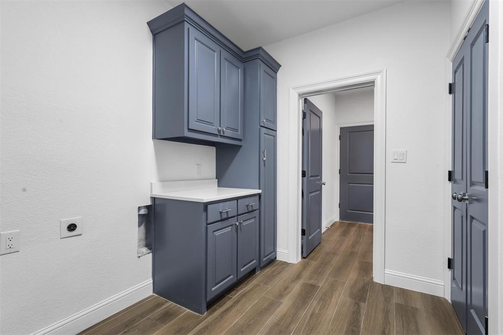 Wickliffe Manor - Residential