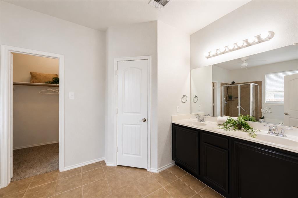 Summit View Lake Ph Three - Residential