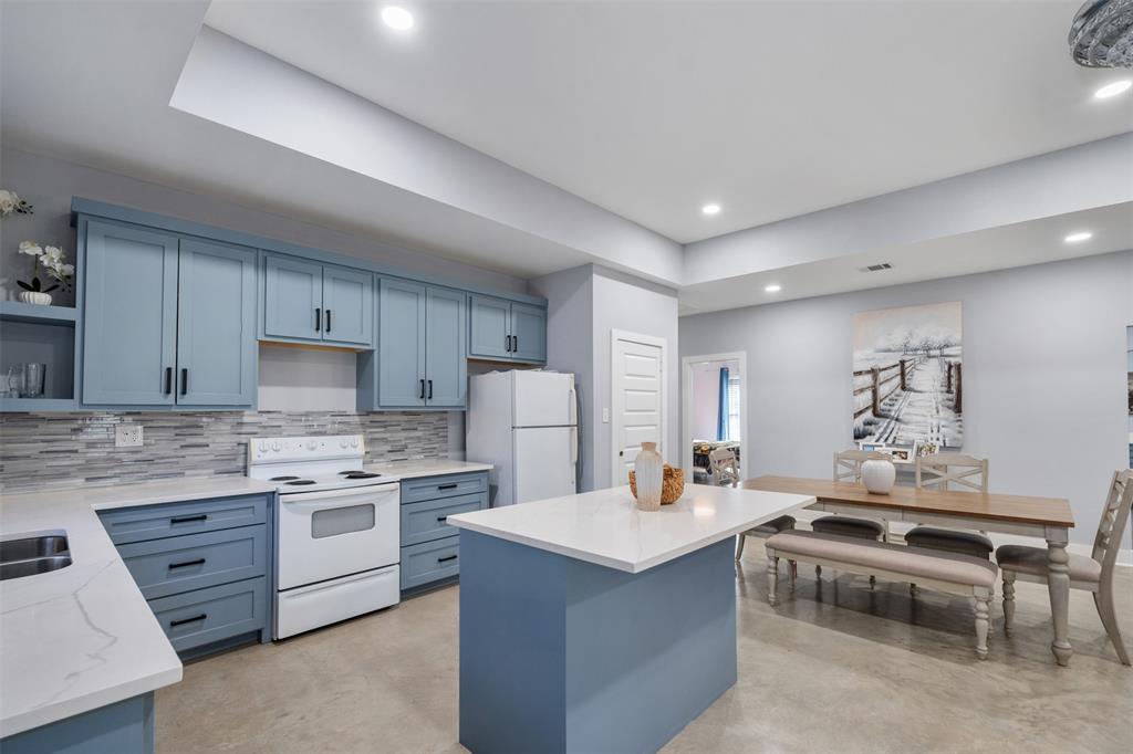 Point La Vista - Residential