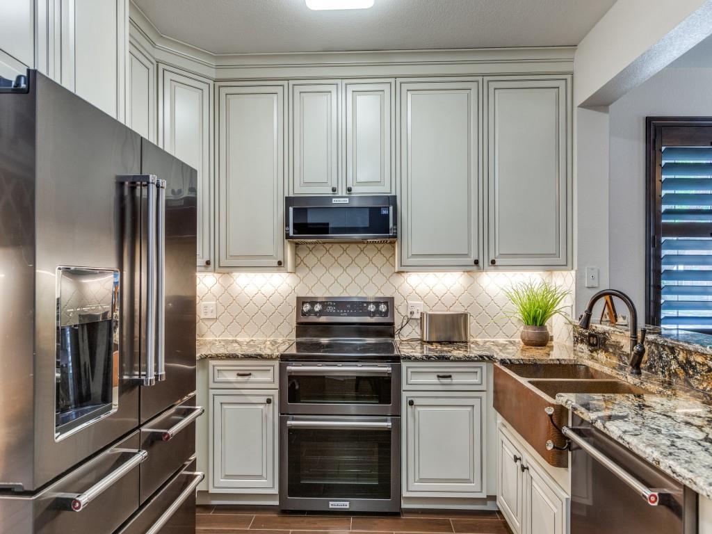 Pasquinellis Village On The Green - Residential