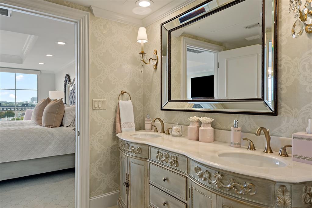 Plaza At Turtle Creek Residence Ph - Residential