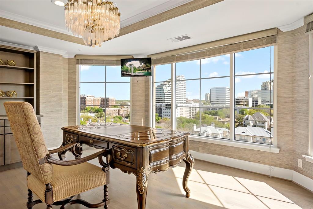 Plaza At Turtle Creek Residence Ph - Residential