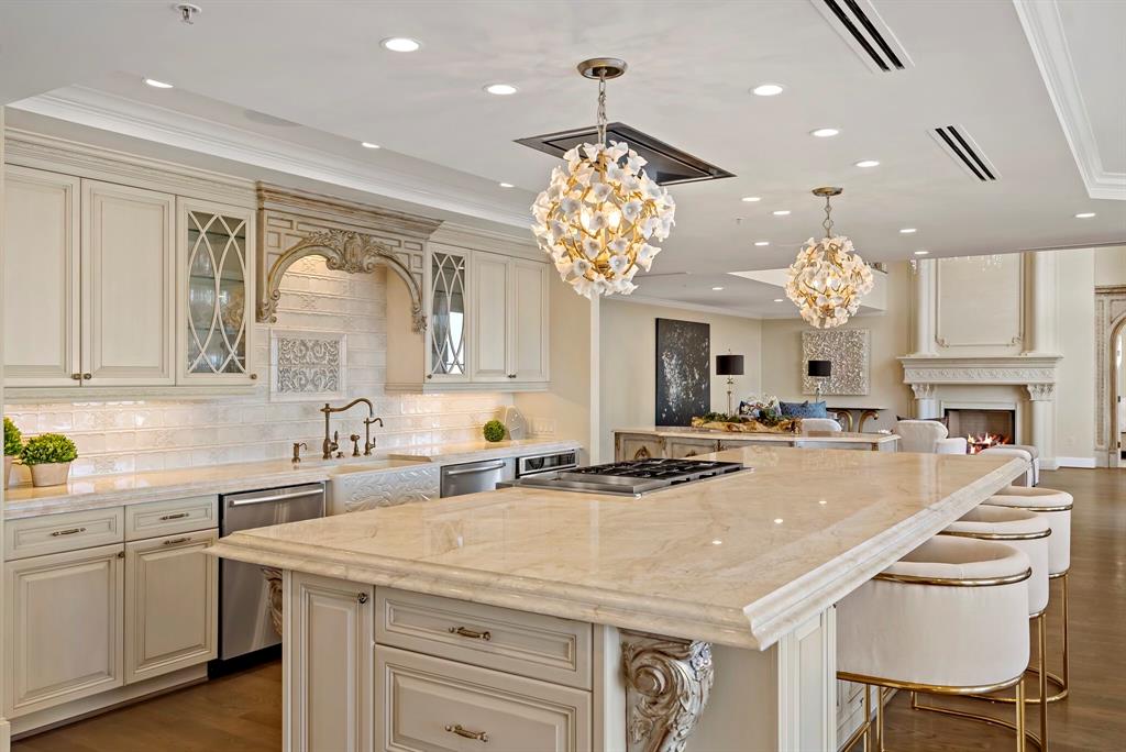 Plaza At Turtle Creek Residence Ph - Residential