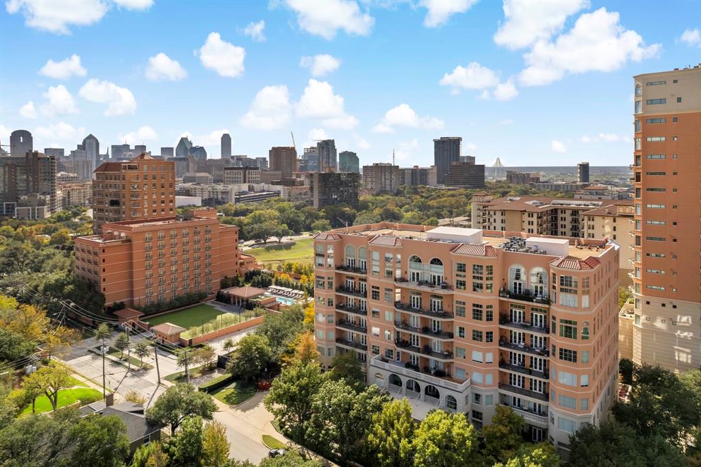 Plaza At Turtle Creek Residence Ph - Residential