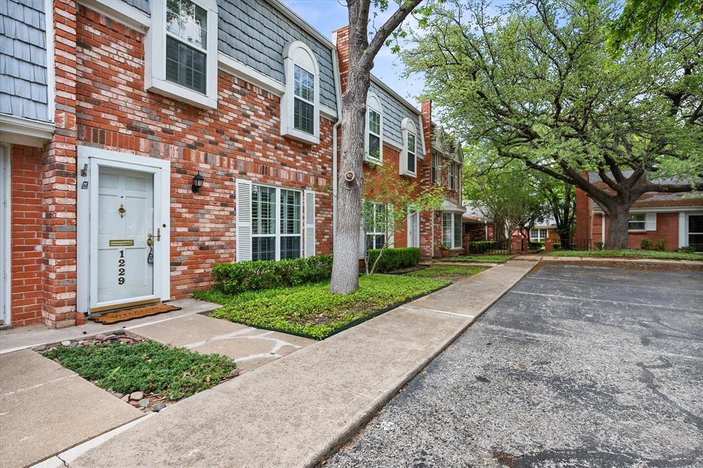 Indian Creek #1 Condo - Residential