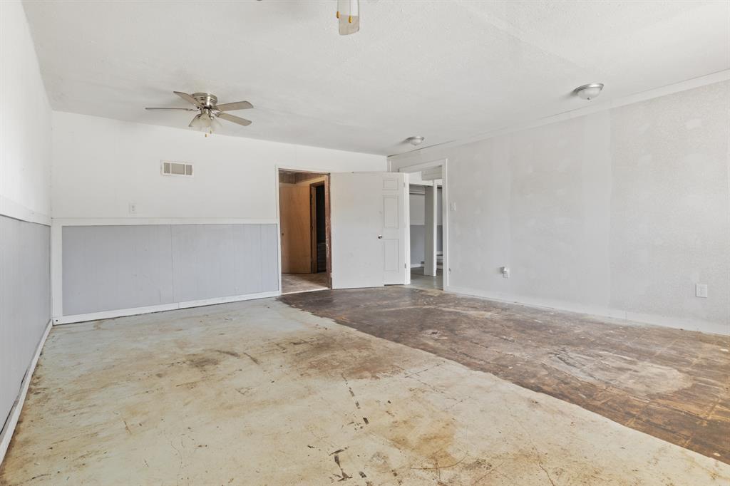 Everman City Of - Commercial Sale