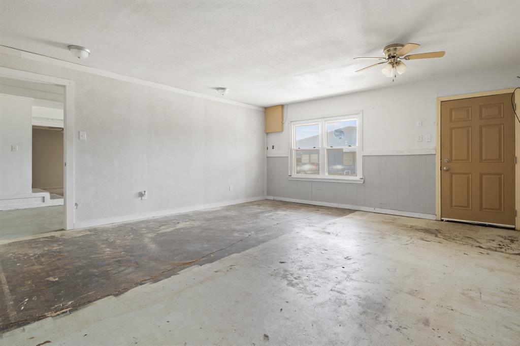 Everman City Of - Commercial Sale