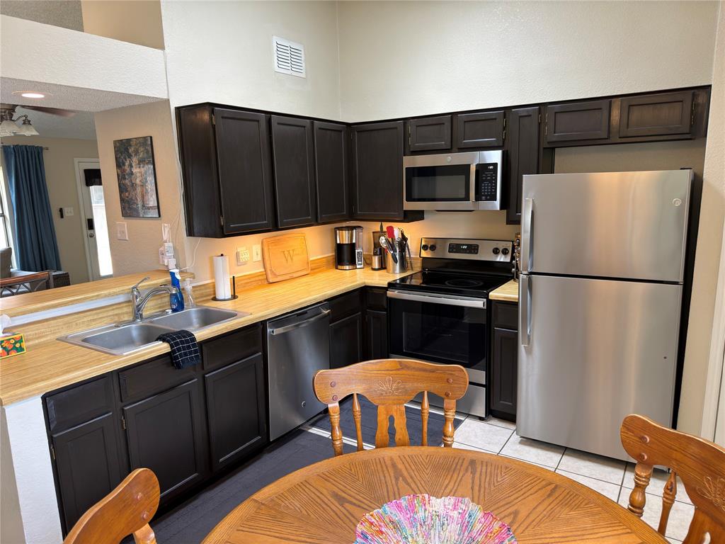 Sherwood Park Sec 01 - Residential