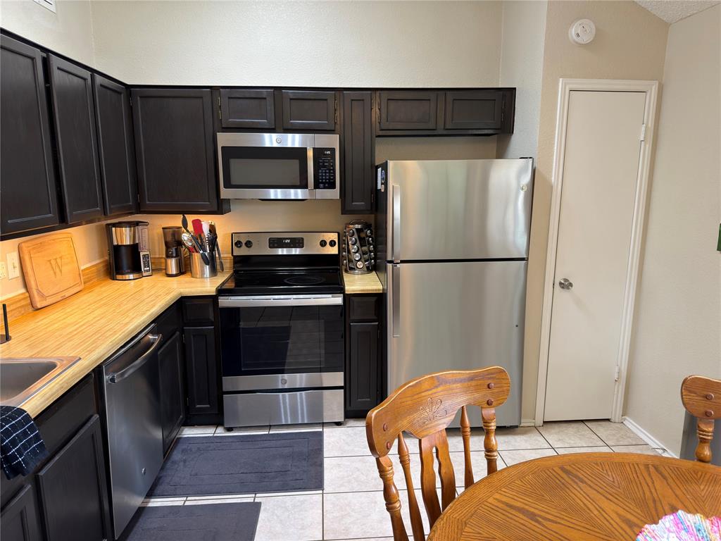 Sherwood Park Sec 01 - Residential