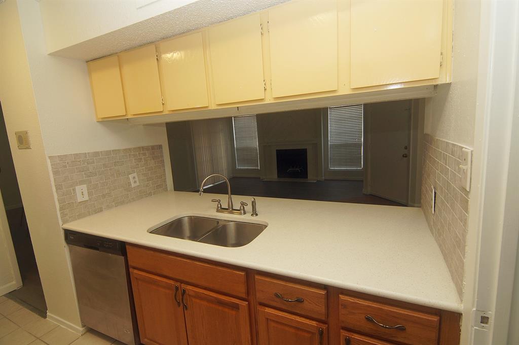 Creekbend Condo Ph 01-06 - Residential