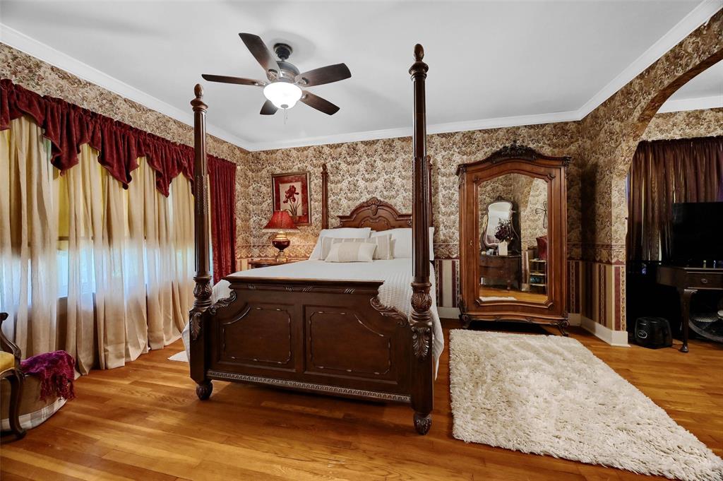 Shannon T J Town - Residential