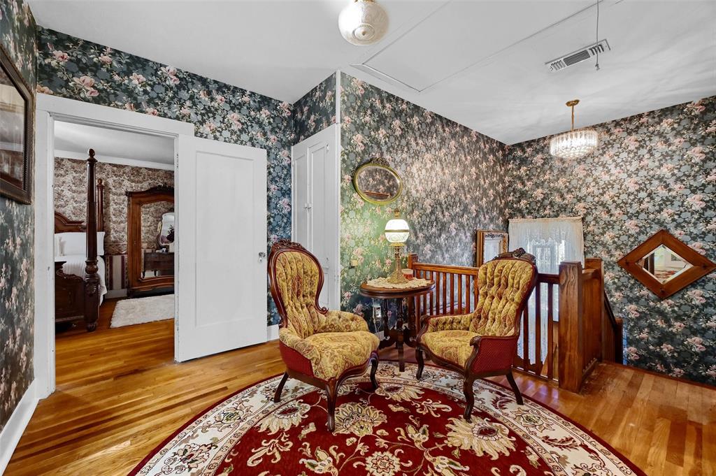 Shannon T J Town - Residential