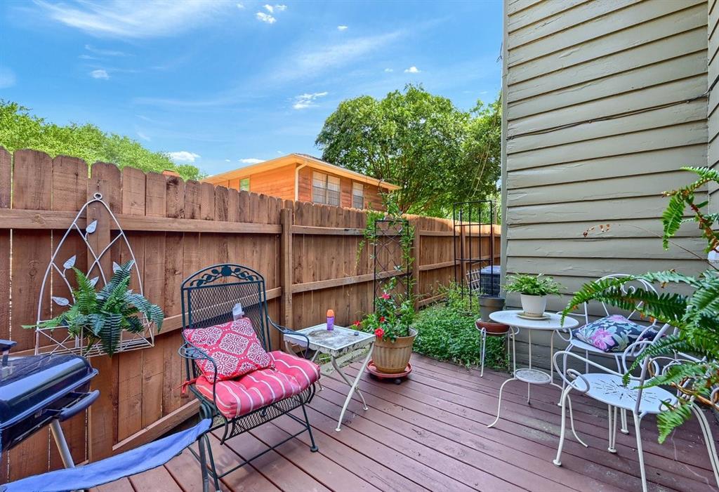 Shannon T J Town - Residential