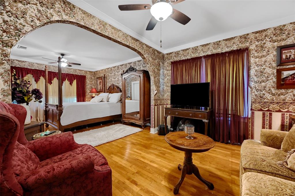 Shannon T J Town - Residential