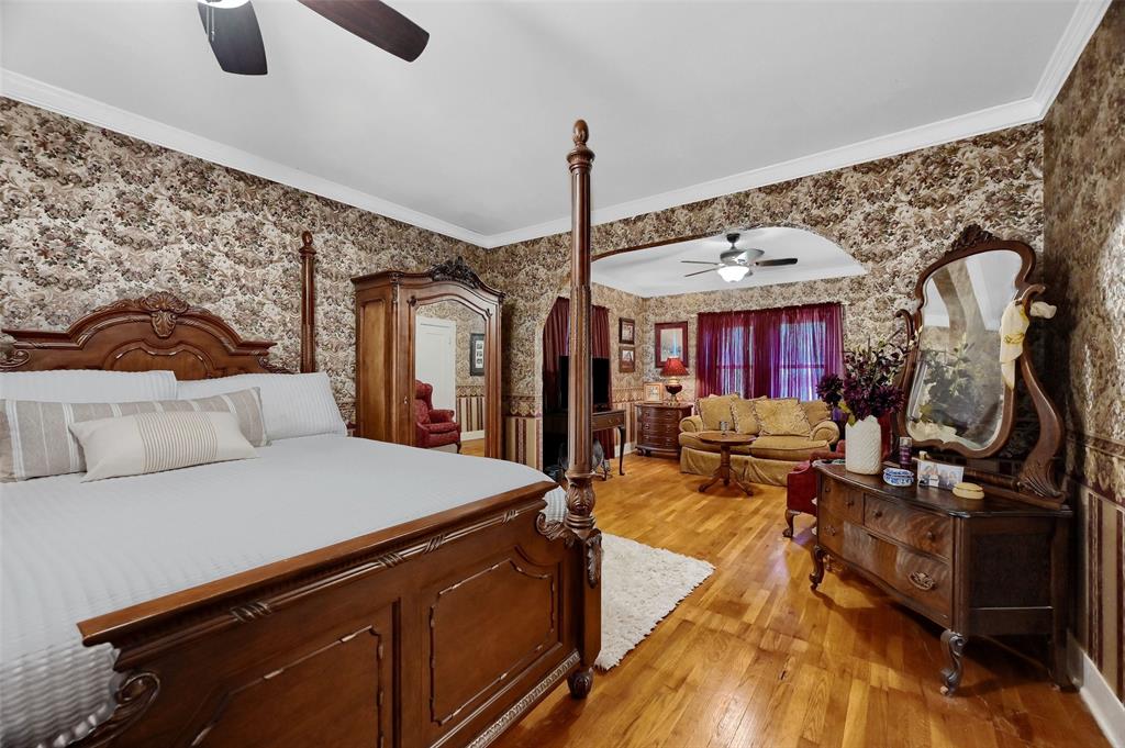 Shannon T J Town - Residential