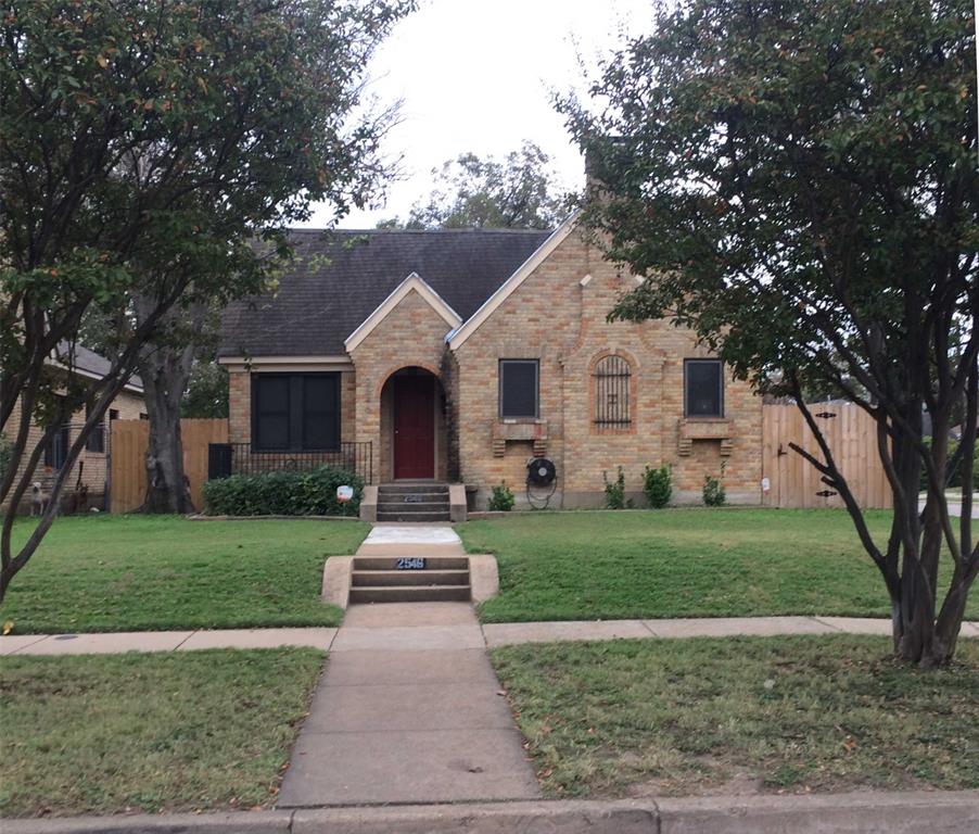 Beautifully maintained brick Tudor in the highly desirable Sunset Summit neighborhood, just minutes west of Bishop Arts and I-30. Situated on a generous corner lot, this classic home features timeless architectural character including arched doorways, hardwood floors, and a cozy wood-burning fireplace. The warm, inviting layout offers vintage charm blended with thoughtful updates, making it perfect for comfortable everyday living. Homes in this location rarely last long—schedule your tour today before it’s gone!