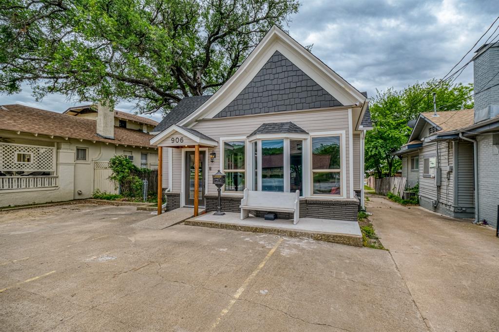 Position your business for success in this beautifully restored historic building, located just blocks from the renowned Baker Hotel. With high visibility, steady foot traffic, and a location surrounded by the city’s revitalization efforts, this property offers exceptional potential for retail, office, hospitality, or mixed-use concepts.
The building features original hardwood floors, detailed molding, and decorative ceiling tiles—blending timeless character with modern updates including fresh interior and exterior paint, updated doors, and refinished flooring. Its inviting curb appeal and open interior layout make it adaptable for a variety of commercial uses.
Mineral Wells is experiencing rapid growth and renewed investment—secure your place now and be part of the city’s exciting commercial resurgence.