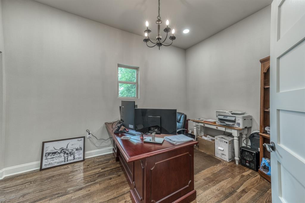 Hitt - Commercial Sale