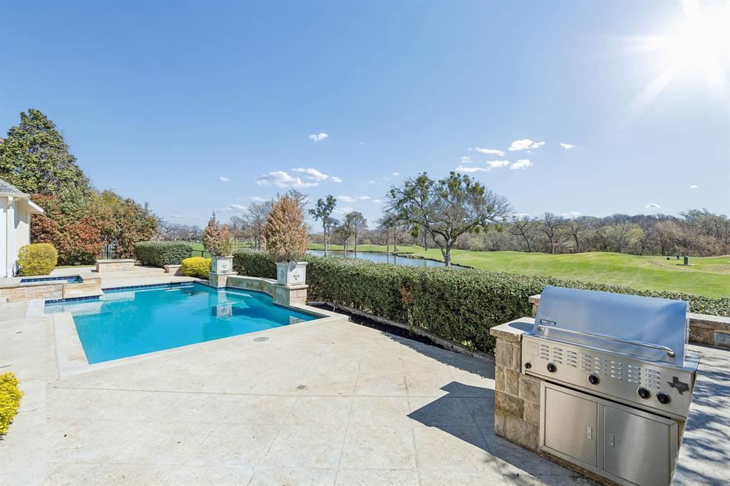 Kings Court Of Willow Bend - Residential