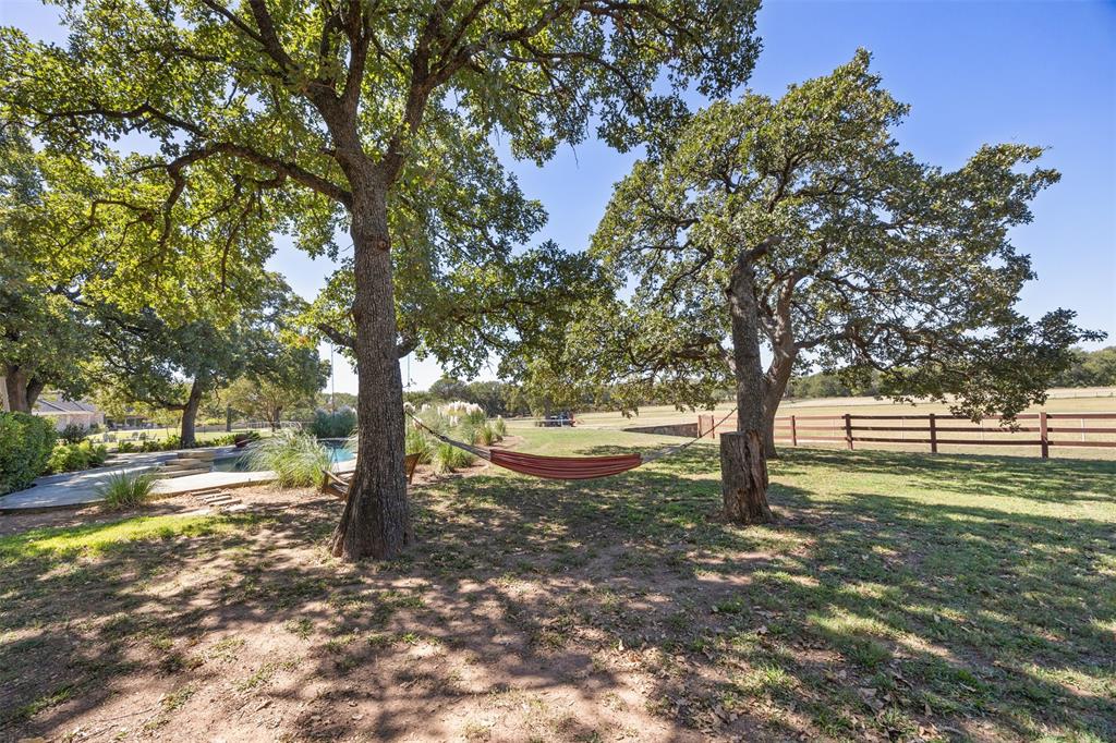 Sc White - Farm