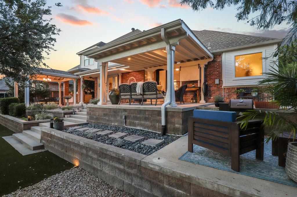 Whispering Oaks Nrh - Residential