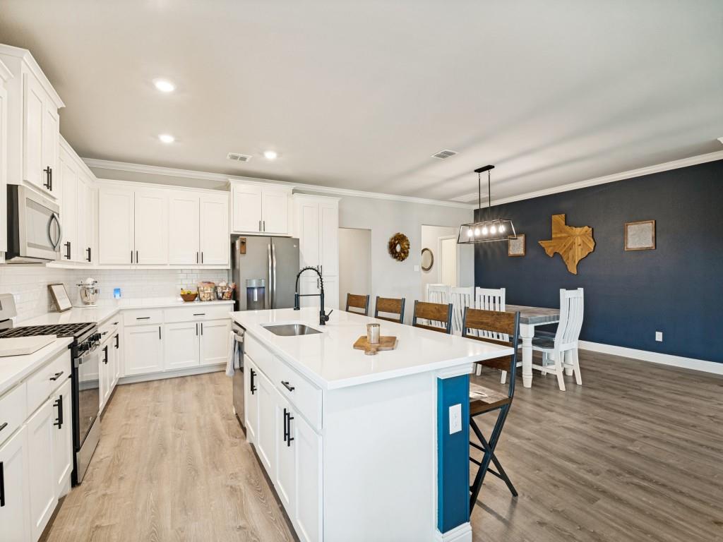 Lakepointe - Residential