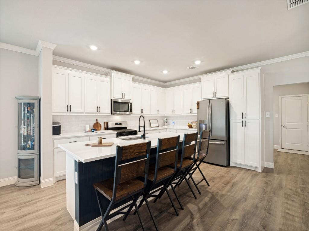 Lakepointe - Residential