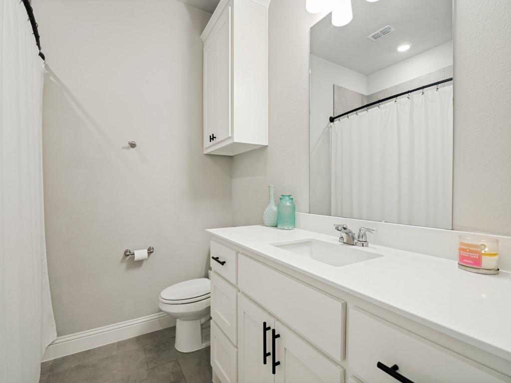 Lakepointe - Residential