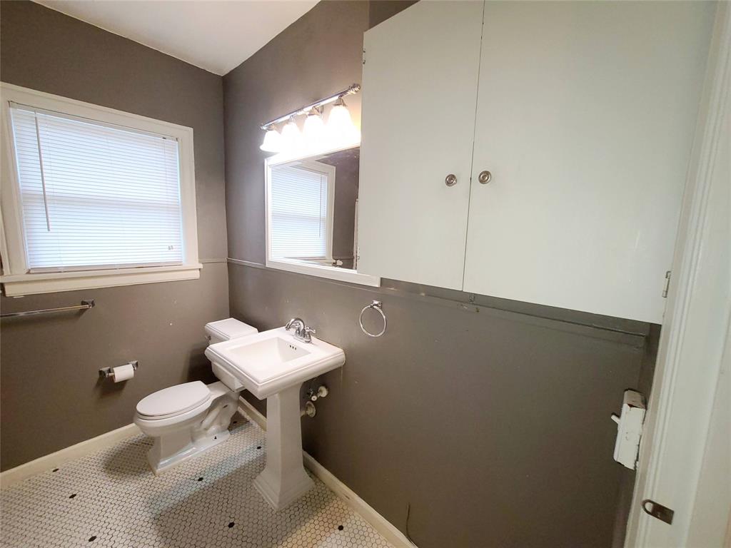 Lakewood Heights - Residential Income