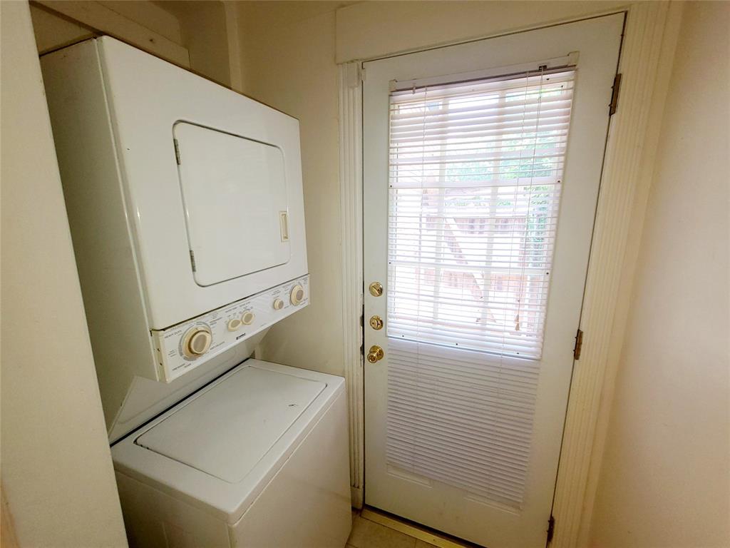 Lakewood Heights - Residential Income