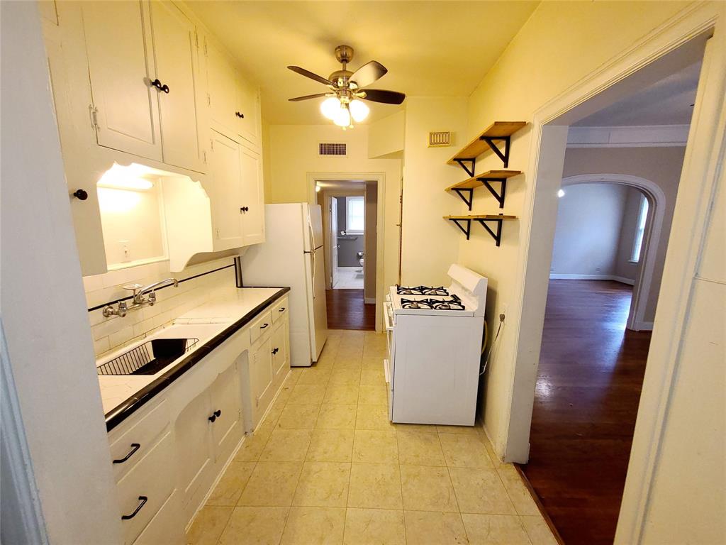 Lakewood Heights - Residential Income