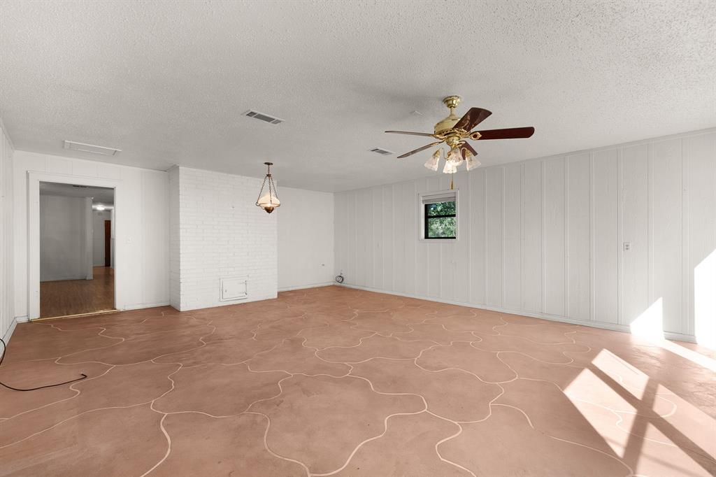 A G Moore - Residential