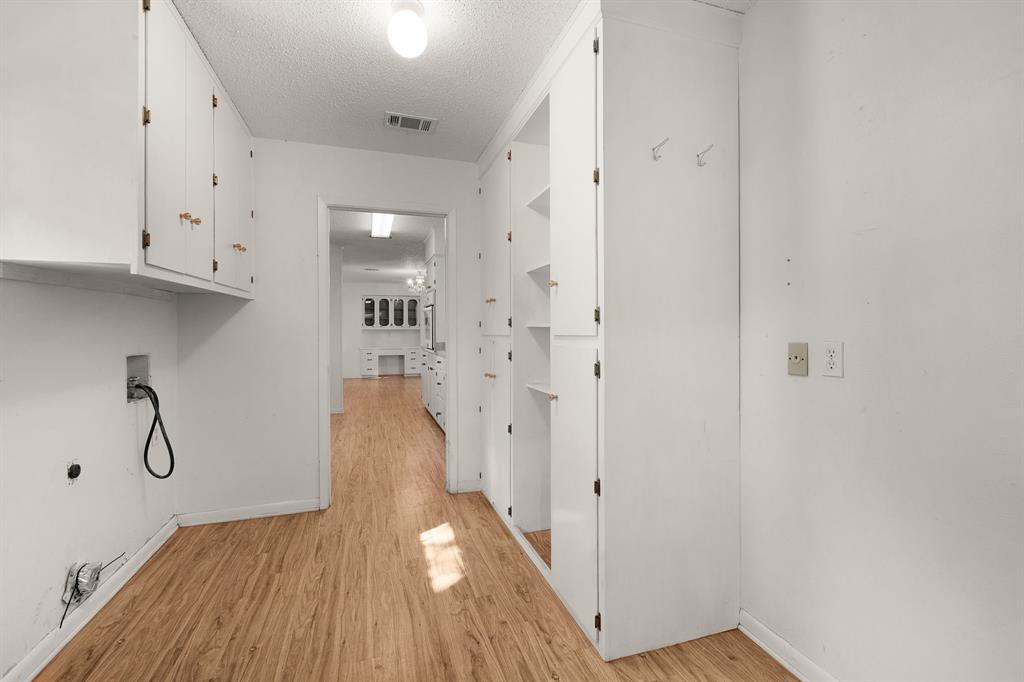 A G Moore - Residential