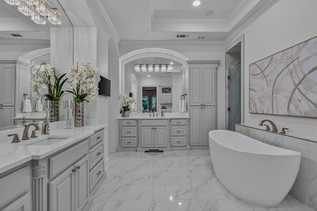 Bella Lago - Residential