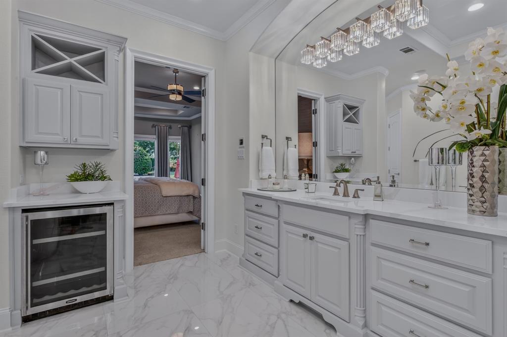 Bella Lago - Residential