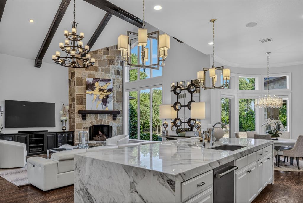 Bella Lago - Residential