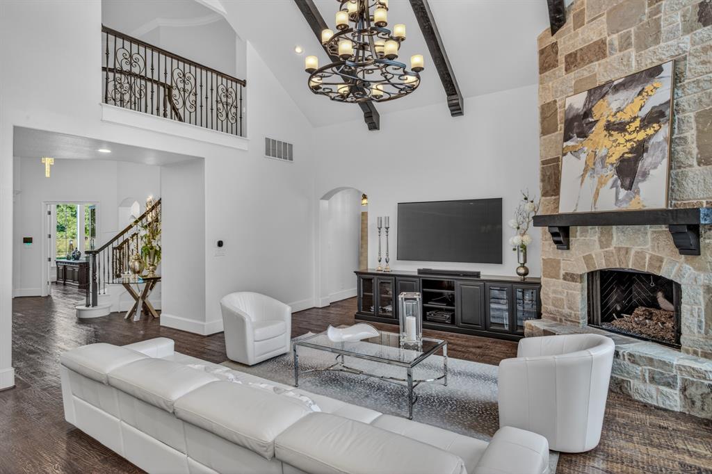 Bella Lago - Residential